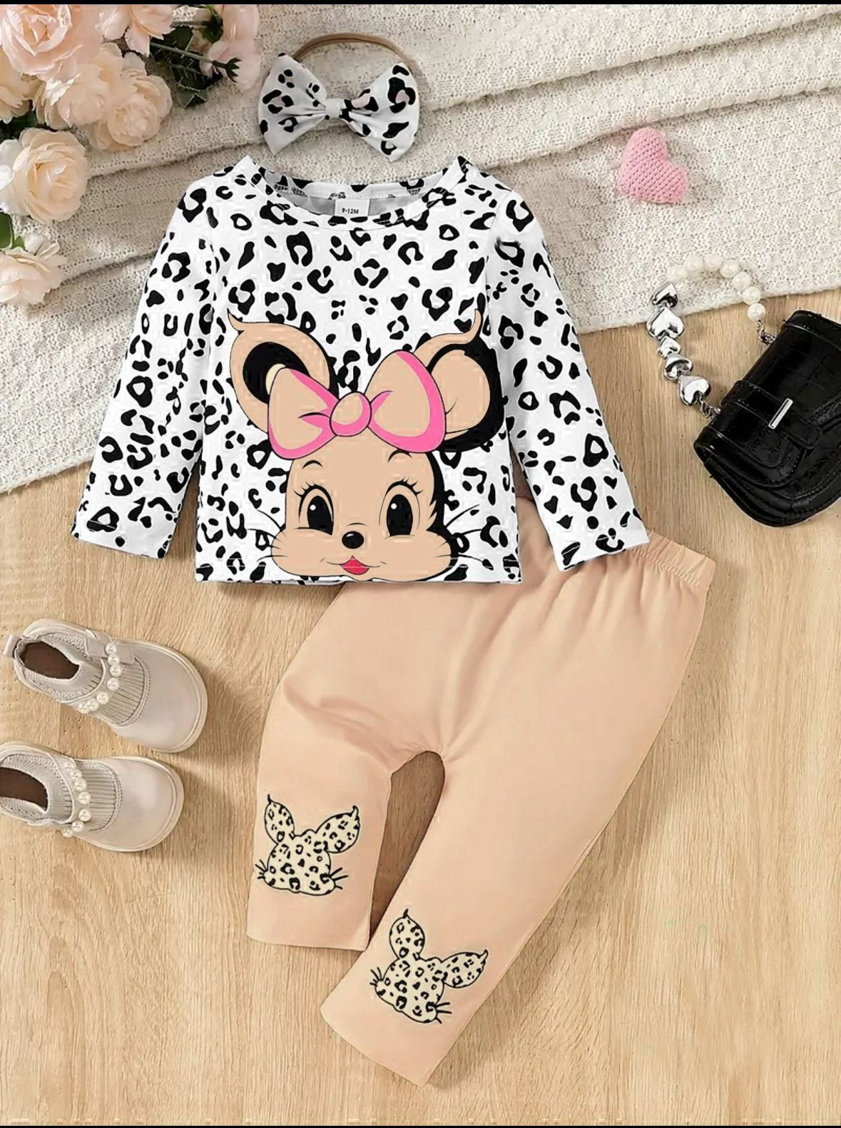 White Printed shirt with cat Printed full Sleeves T-shirt with brown cat printed trouser