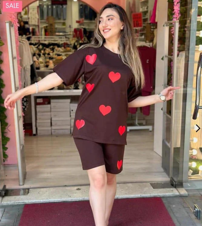 BROWN RED HEART PRINTED SHORT WEAR